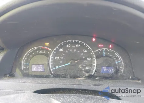 2012 Toyota Camry Xle z USA, uszkodzony, nr VIN 4T4BF1FK5CR247115